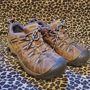 Keen Womens Hiking Shoes